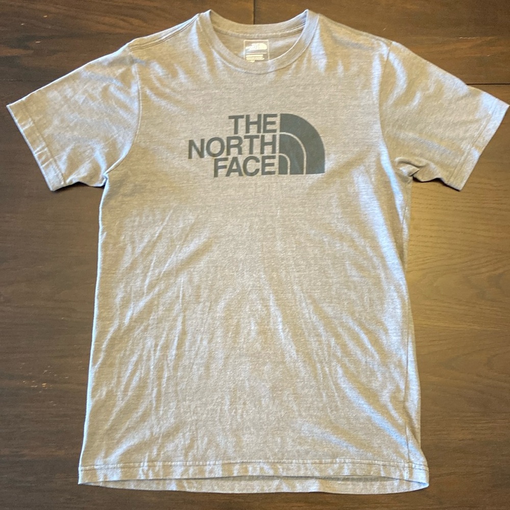 The North Face T-Shirt - Size M - Grey - Condition 8/10
